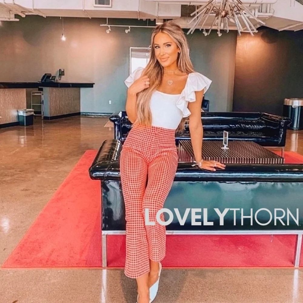 ZARA // red & white textured gingam hi waist crop mini flare pants - Picture 4 of 14